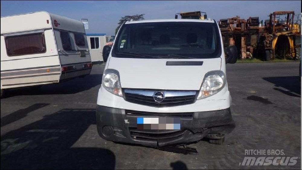 Opel Vivaro Pakettiautot