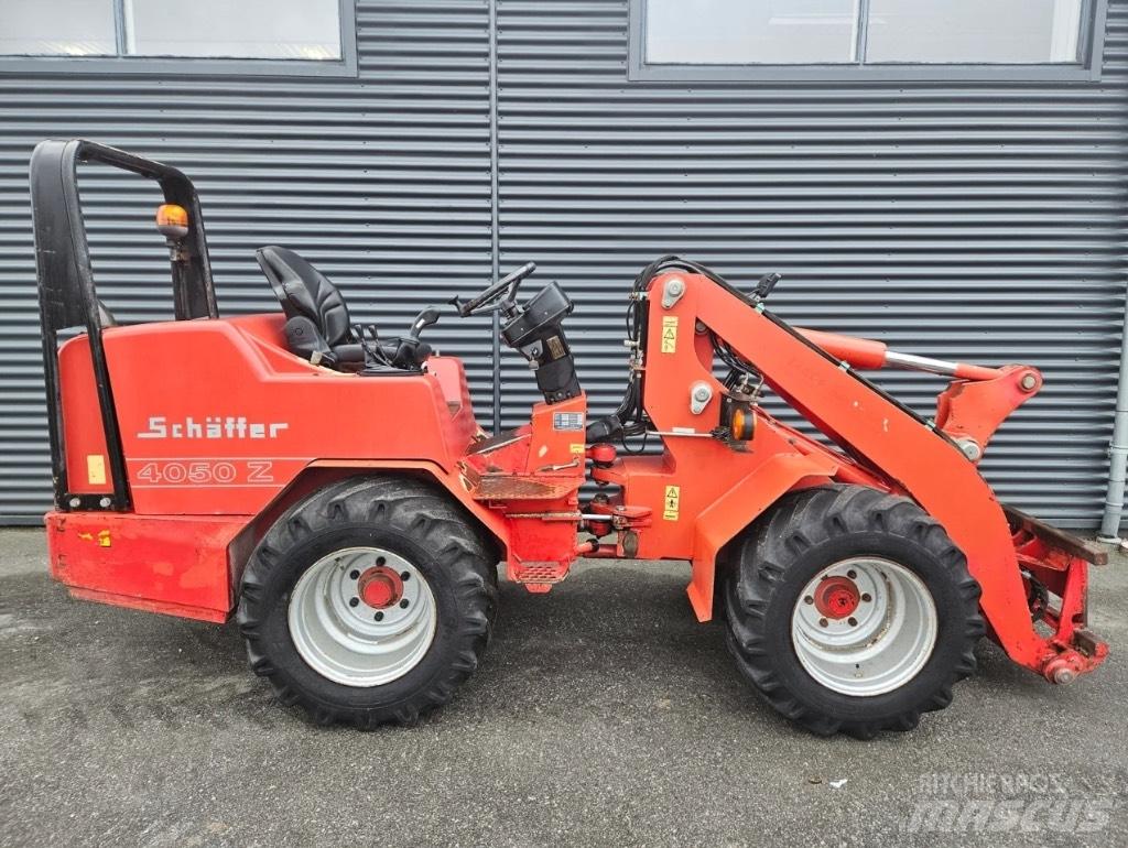 Schäffer 4050 Z Pienkuormaajat