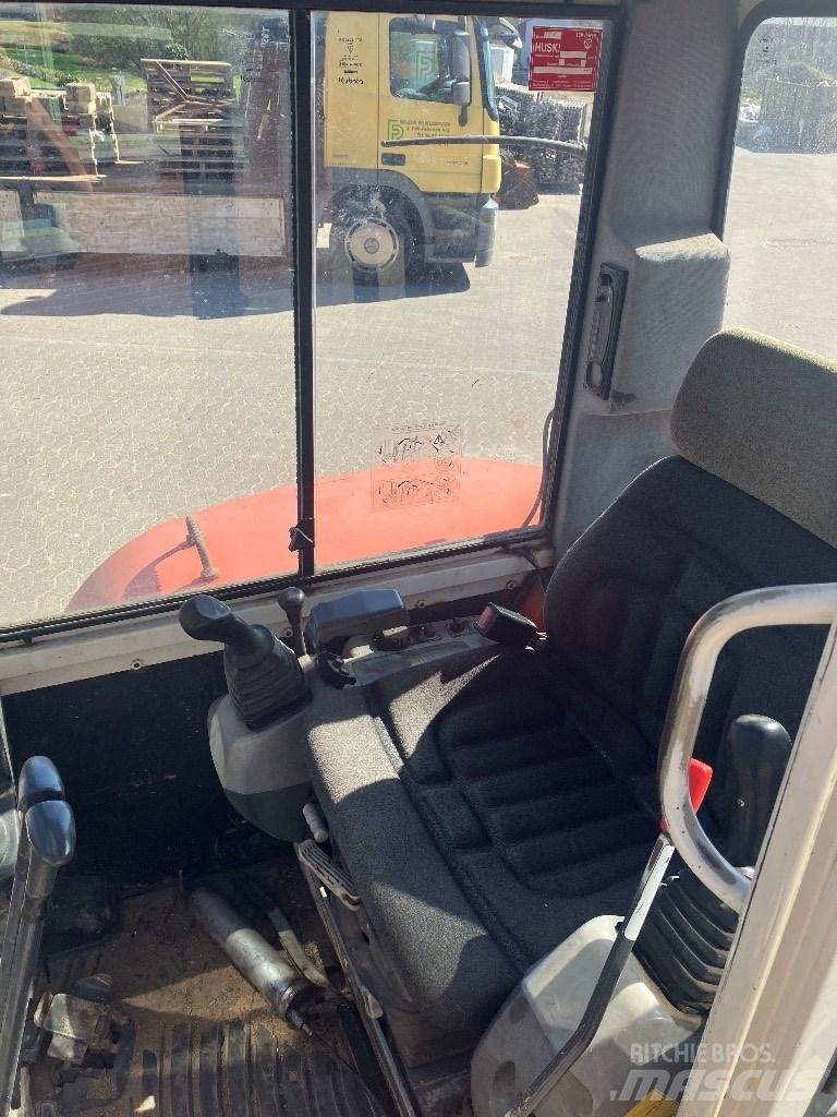 Kubota KX121-3 Minikaivukoneet < 7t