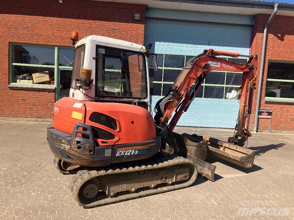 Kubota KX121-3 Minikaivukoneet < 7t