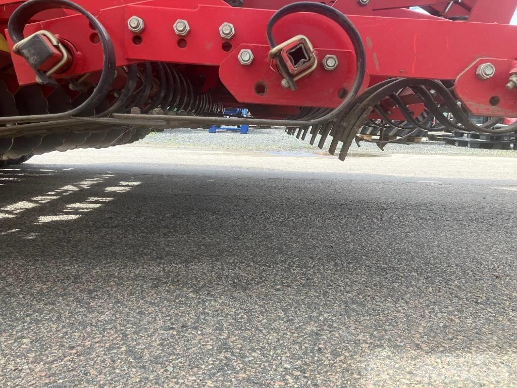 Väderstad RapidA600S Kylvökoneet