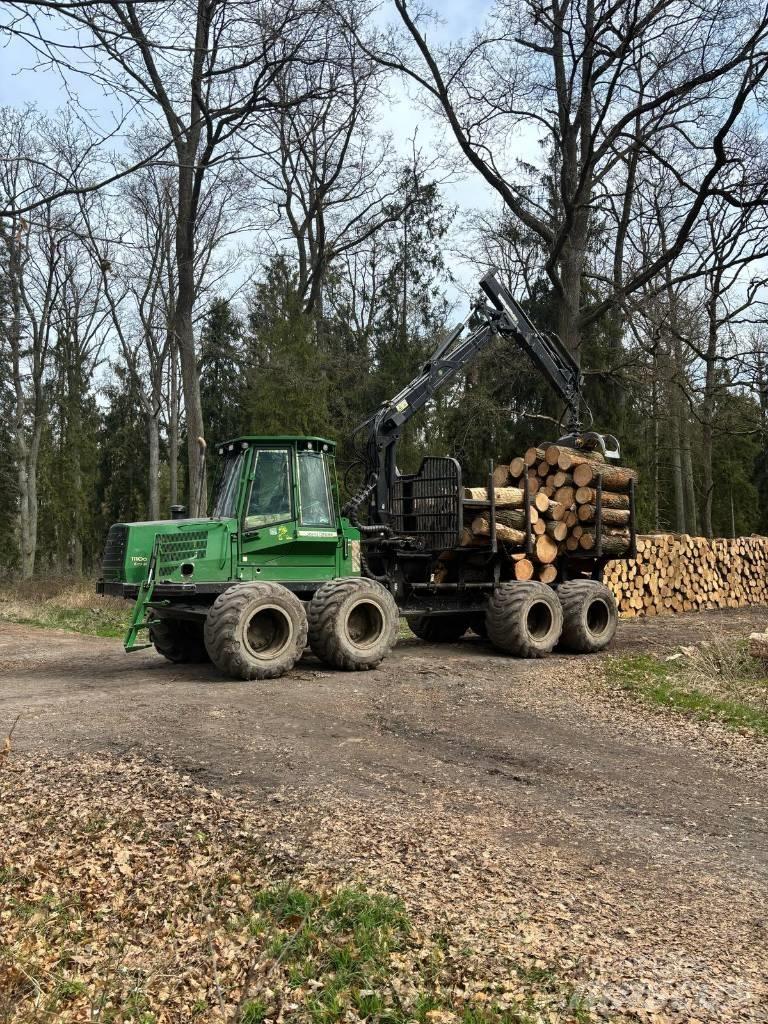 John Deere 1110 D Kuormatraktorit