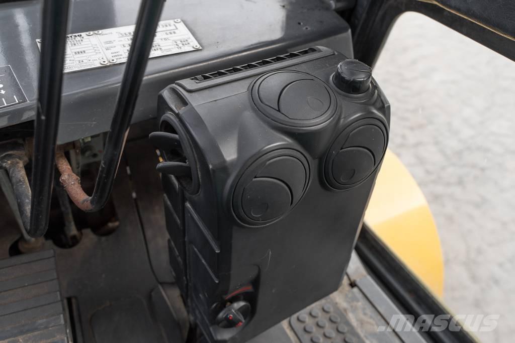 Komatsu FD 80-10 Dieseltrukit