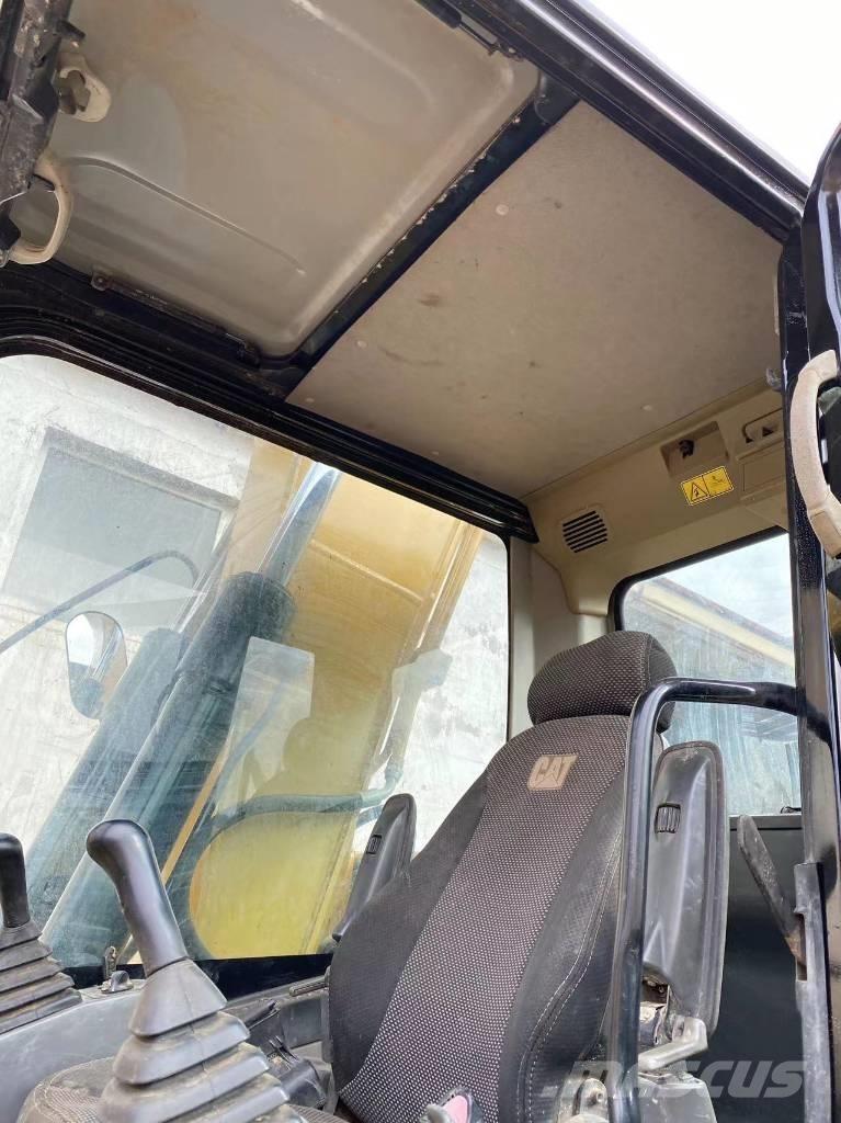CAT 313 D Telakaivukoneet