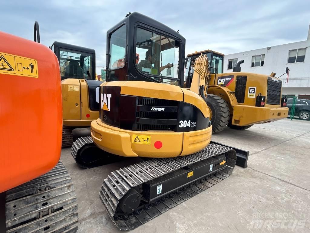 CAT 304 Telakaivukoneet