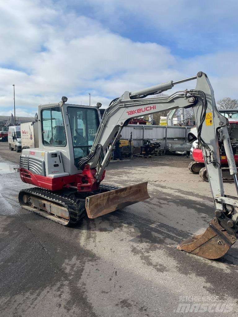 Takeuchi TB 235 Minikaivukoneet < 7t