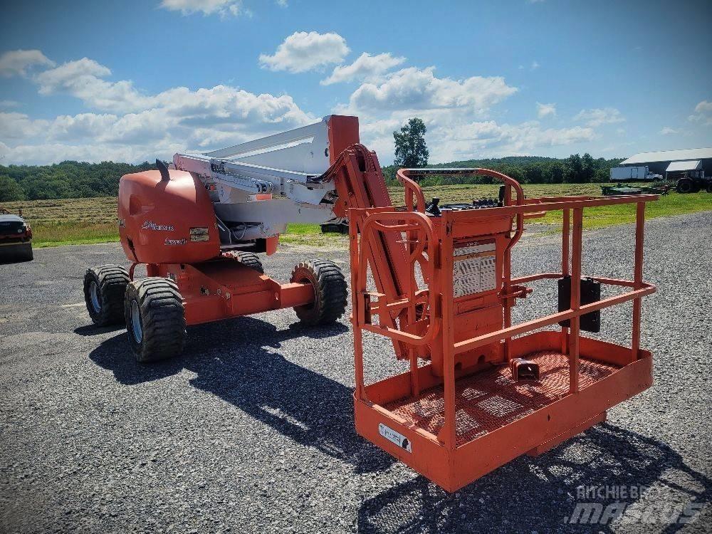 JLG 450AJ Series II Kuukulkijat