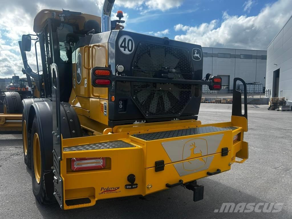 John Deere 672 GP Tiehöylät