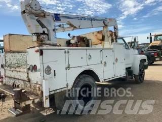 Ford F600 Tienhoitoautot