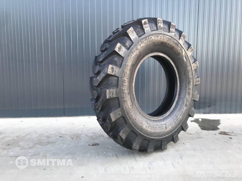  Magna 1400 x 24 Renkaat ja vanteet