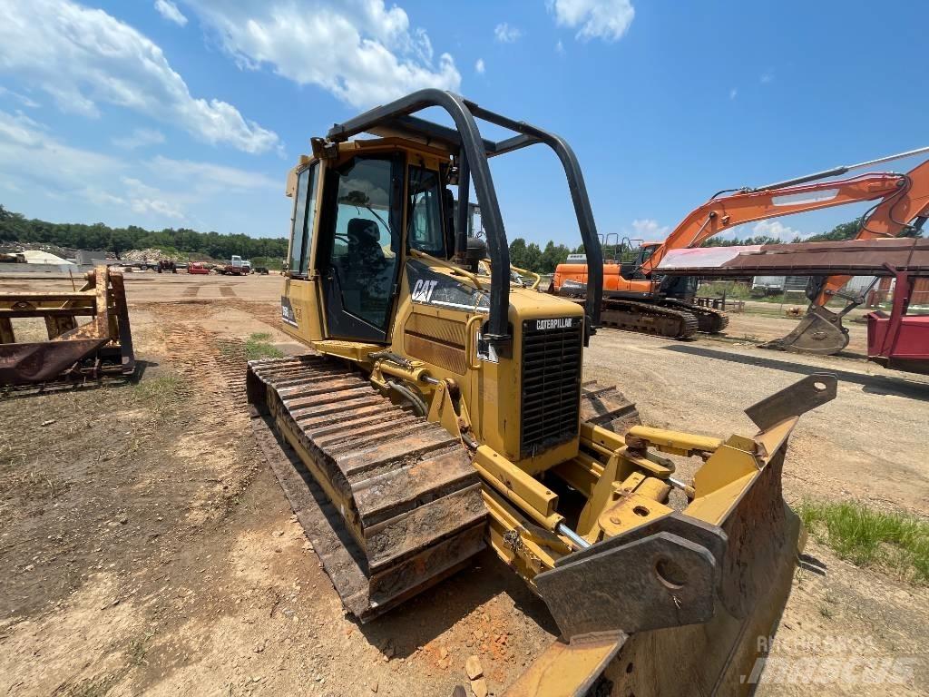 CAT D 5 LGP Telaketjupuskutraktorit