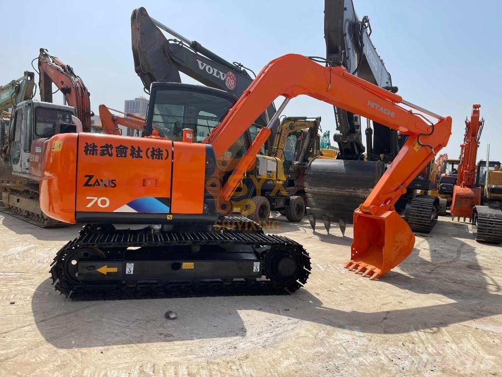Hitachi ZX 70 Midikaivukoneet 7t - 12t
