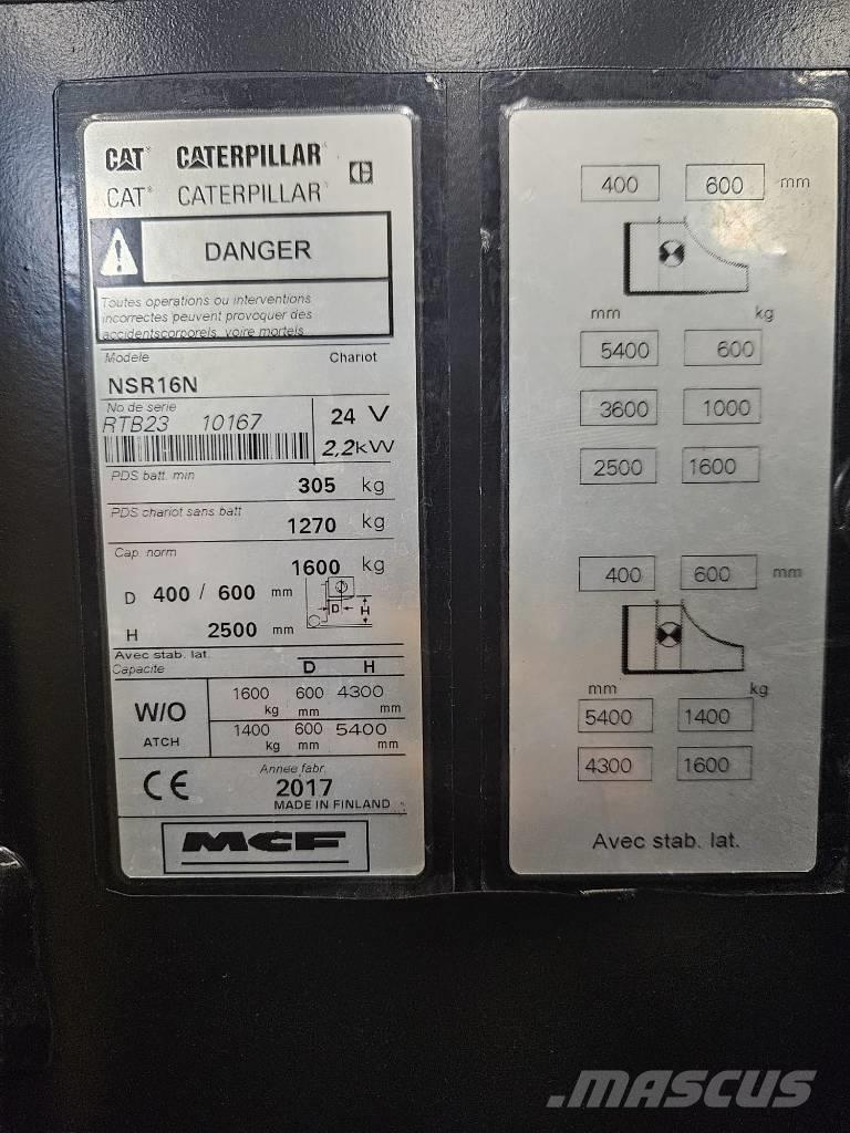 CAT NSR16N (vuokralla) Ajettavat pinoamisvaunut