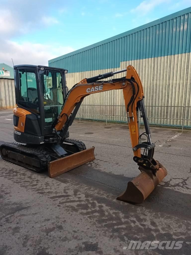 CASE CX 25 D Minikaivukoneet < 7t