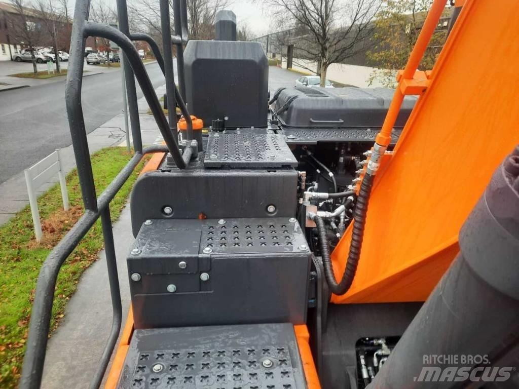 Doosan Dx140W-7 Pyöräkaivukoneet