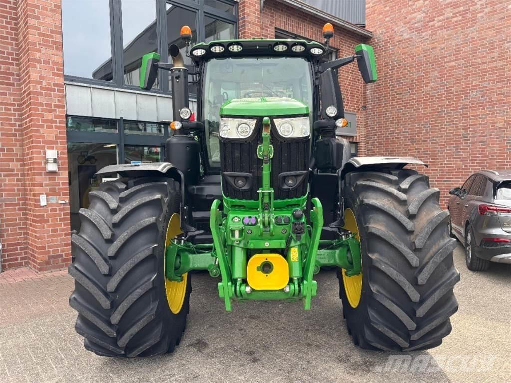 John Deere 6R250 Traktorit