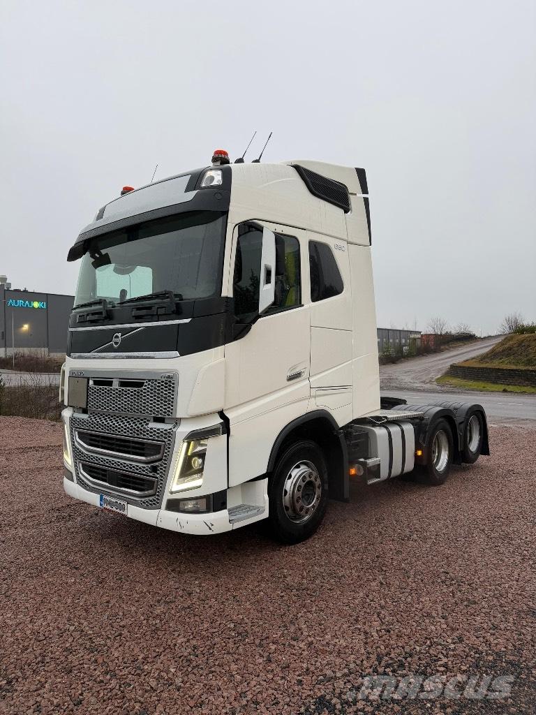 Volvo FH16 6x4 Vetopöytäautot