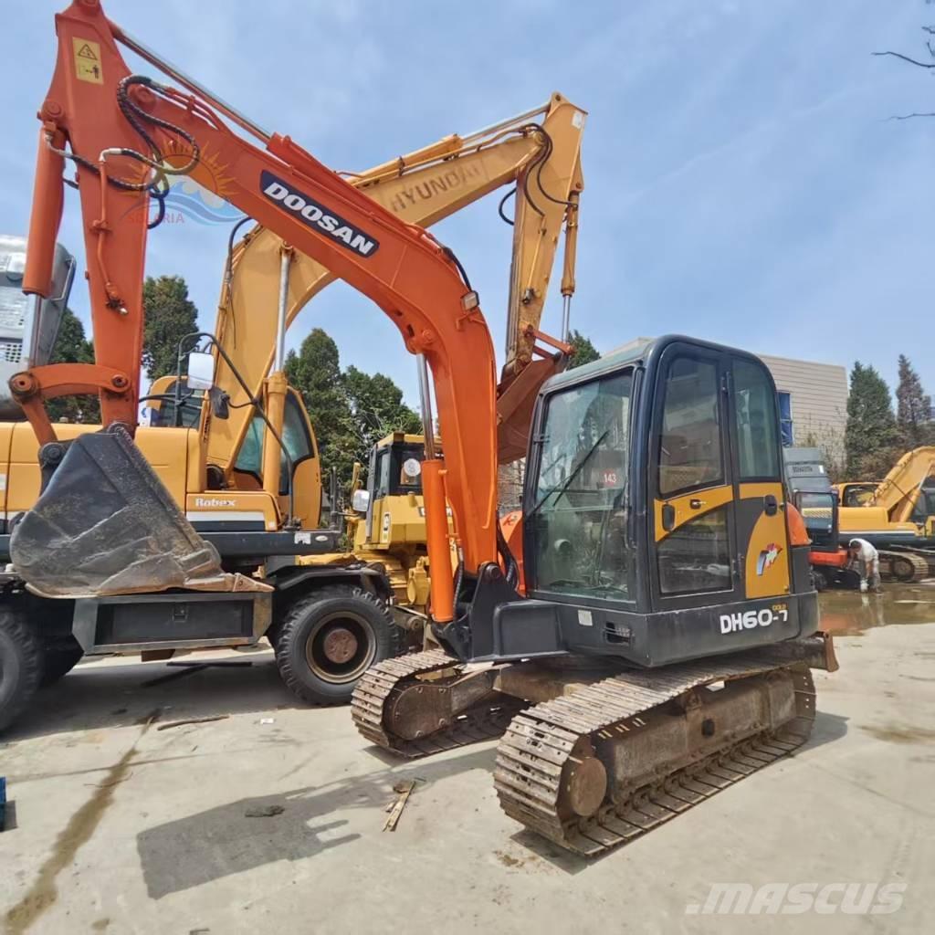 Doosan DH 60-7 Minikaivukoneet < 7t
