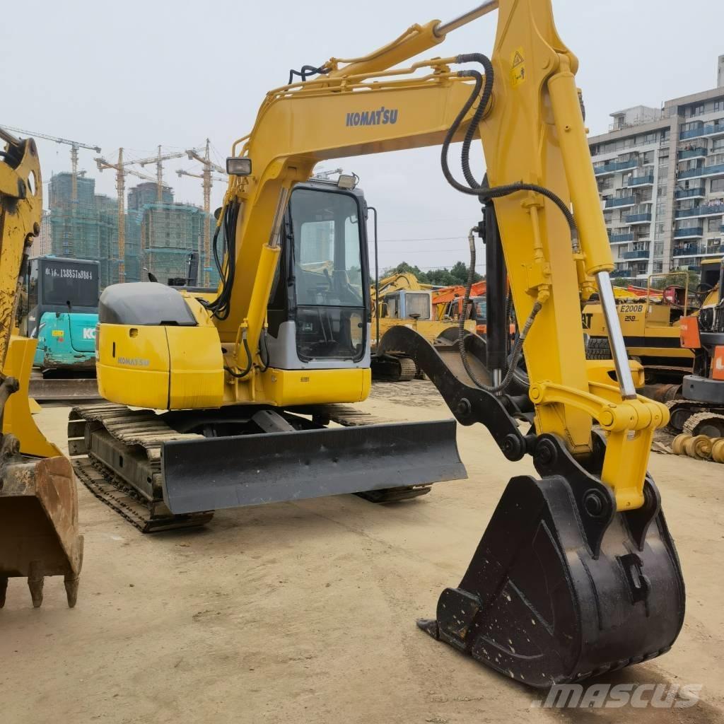 Komatsu PC78US Midikaivukoneet 7t - 12t