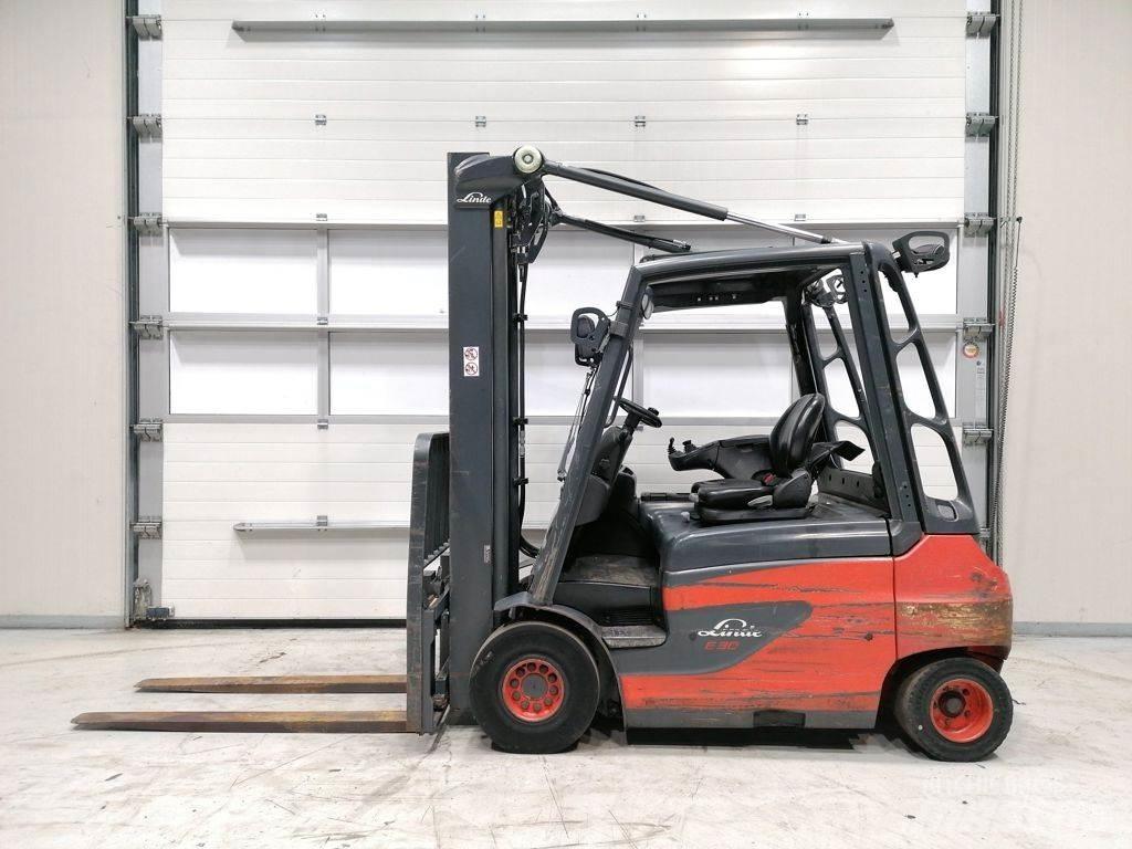 Linde E30-01 Sähkötrukit