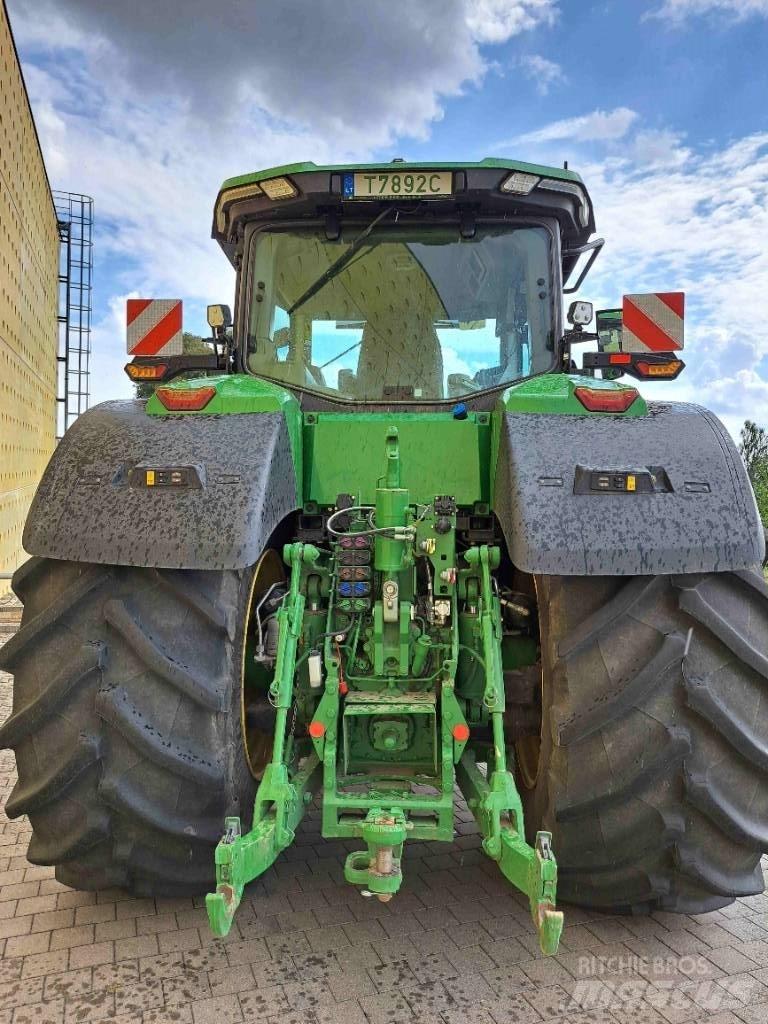 John Deere 8R410 Traktorit