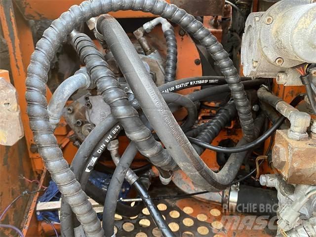Hitachi EX60-5 Telakaivukoneet