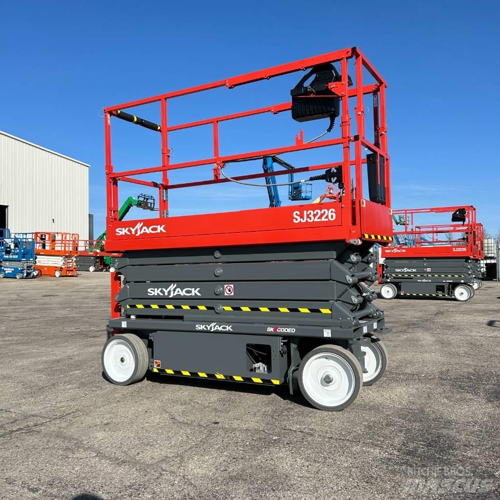 SkyJack SJ 3226 Saksilavat