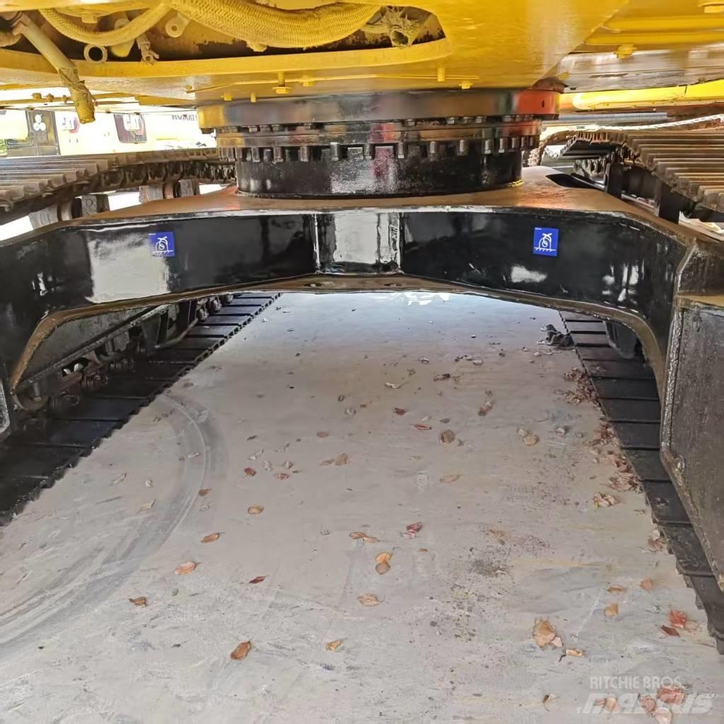 CAT 320 D Telakaivukoneet