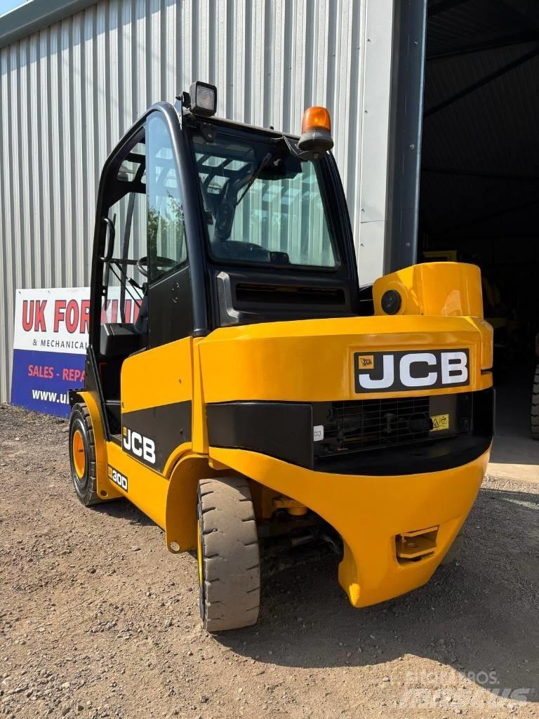 JCB TLT 30 D Kurottajat