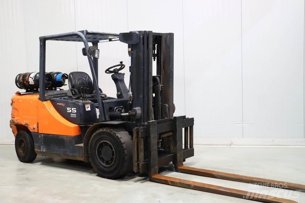 Doosan G55C-5 Nestekaasutrukit