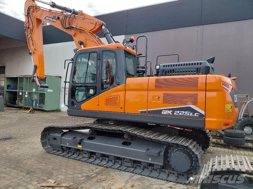 Doosan DX225LC-7 Telakaivukoneet