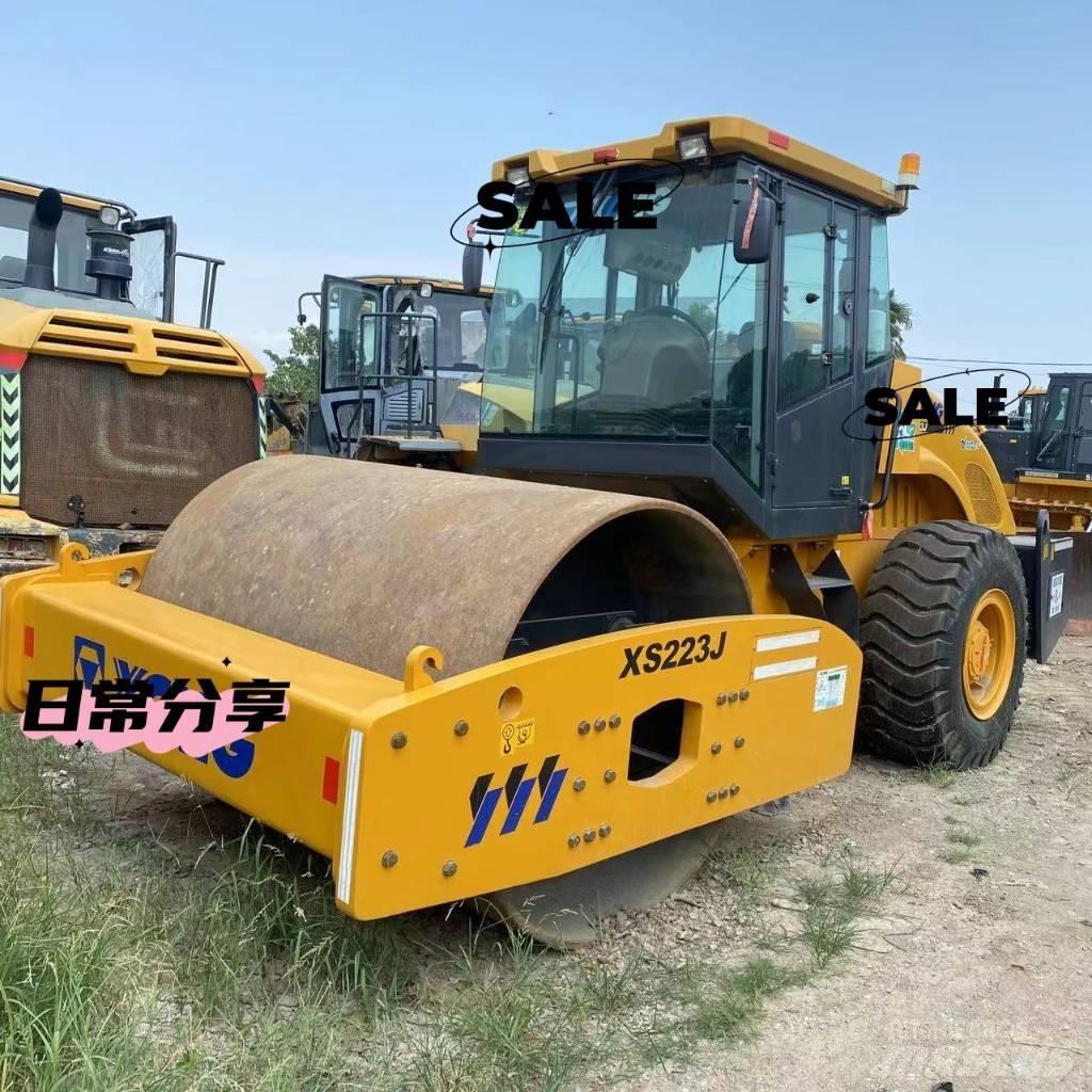 XCMG XS 223 J Yksivalssijyrät