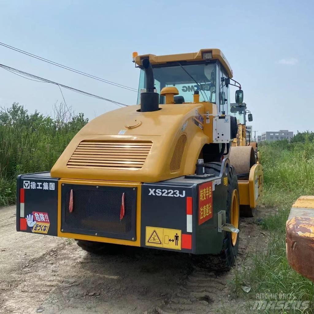 XCMG XS 223 J Yksivalssijyrät
