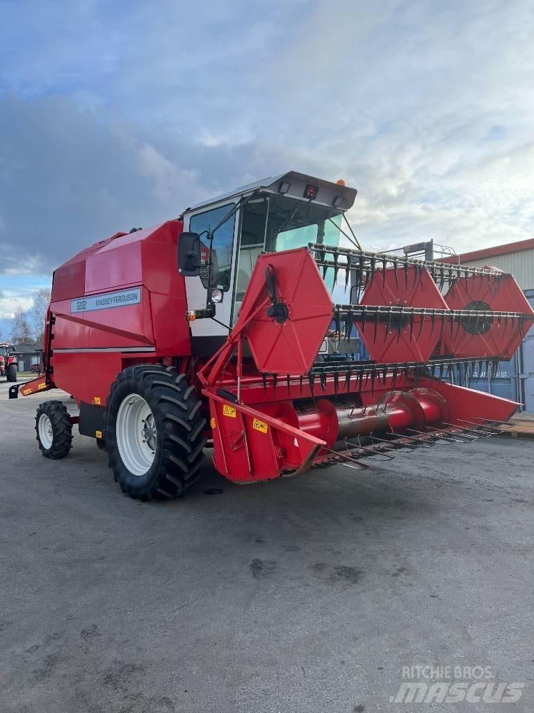 Massey Ferguson 22 Leikkuupuimurit