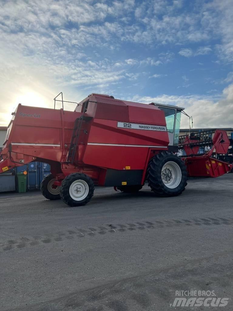 Massey Ferguson 22 Leikkuupuimurit