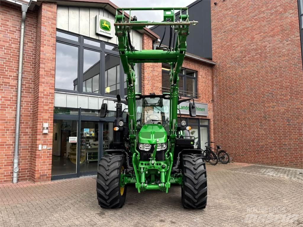 John Deere 6120M Traktorit