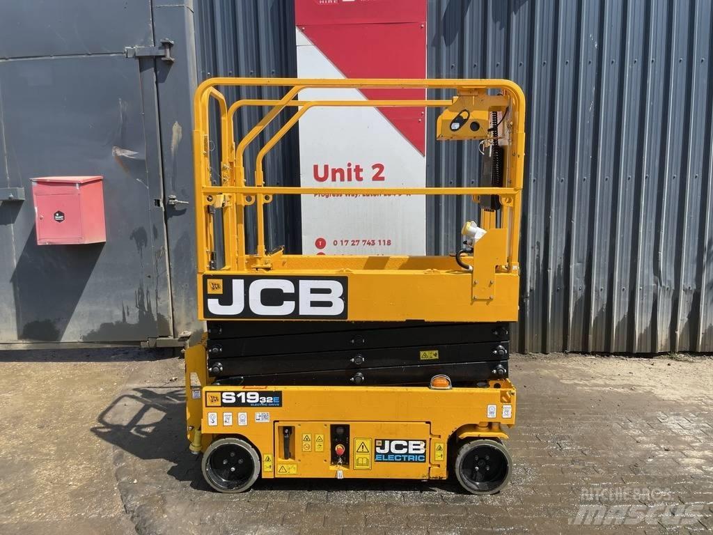 JCB S1932 EDRV Saksilavat