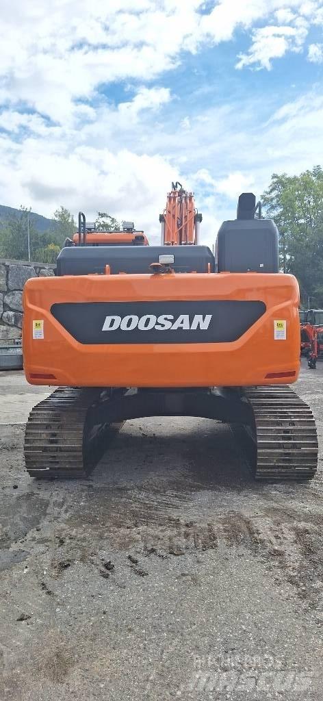 Doosan DX 225 LC-7 Telakaivukoneet