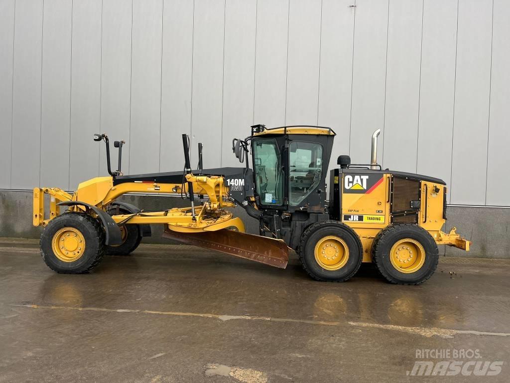 CAT 140 M AWD Tiehöylät