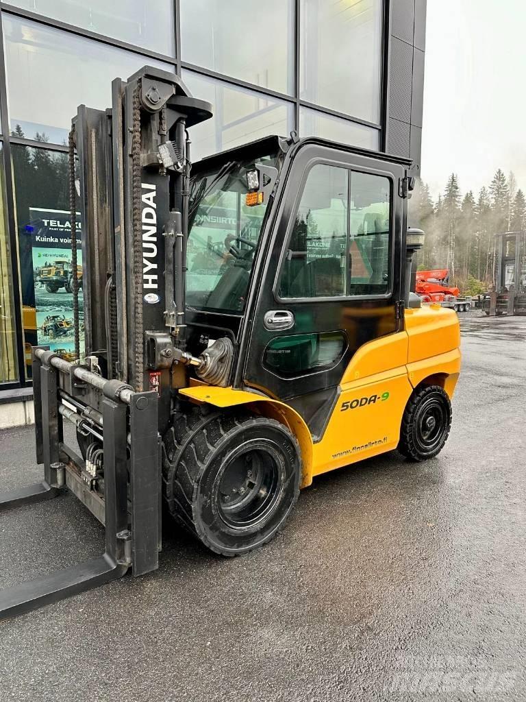 Hyundai 50DA-9 Dieseltrukit