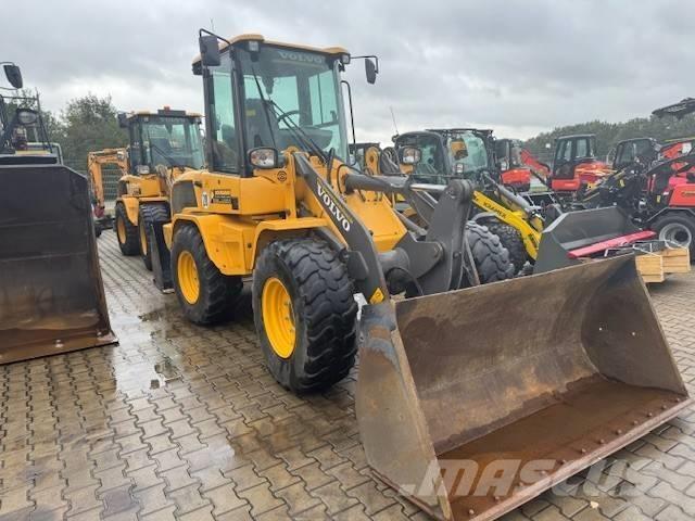 Volvo L 30 G Pyöräkuormaajat