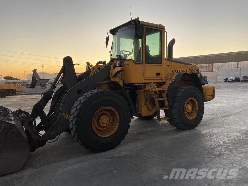 Volvo L 90 E Pyöräkuormaajat
