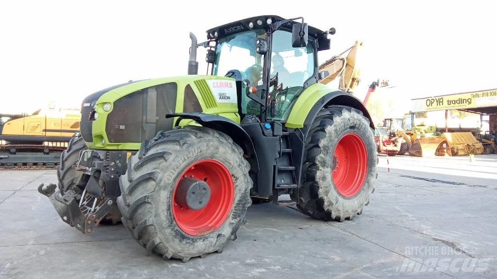 CLAAS Axion 920 Traktorit
