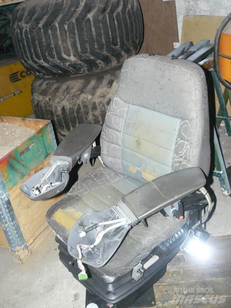 Timberjack 1070D Ohjaamo ja sisusta