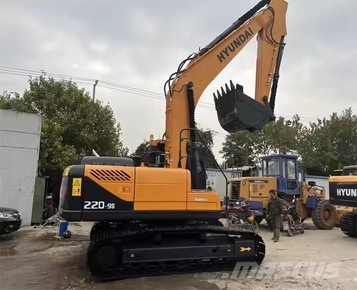 Hyundai R220LC-9S Telakaivukoneet