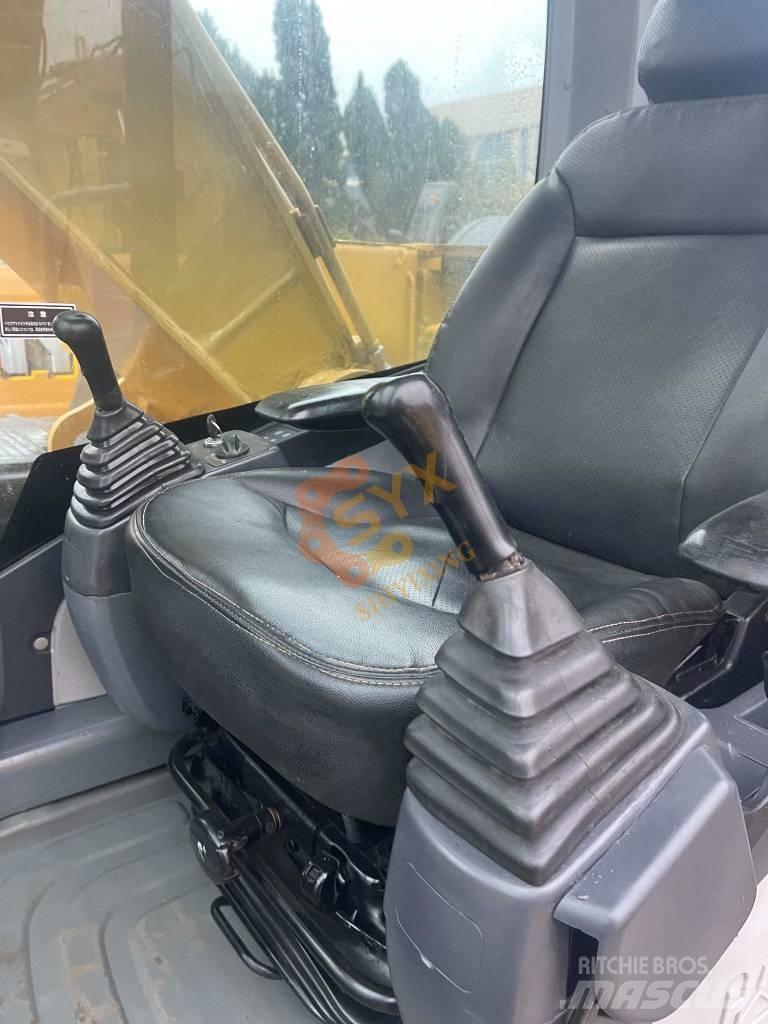 CAT 320 D Telakaivukoneet