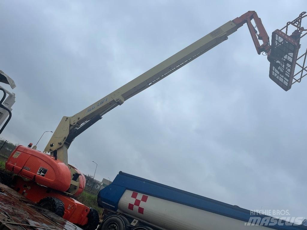 JLG 860 SJ Teleskooppipuominostimet