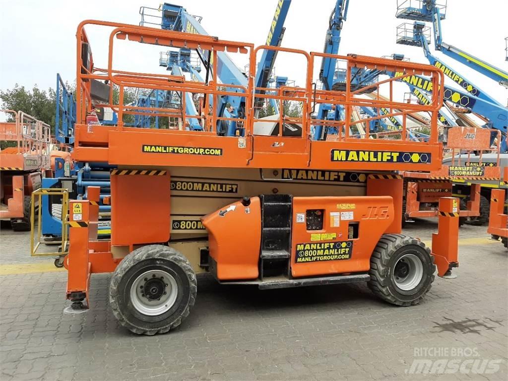 JLG 4394RT Saksilavat
