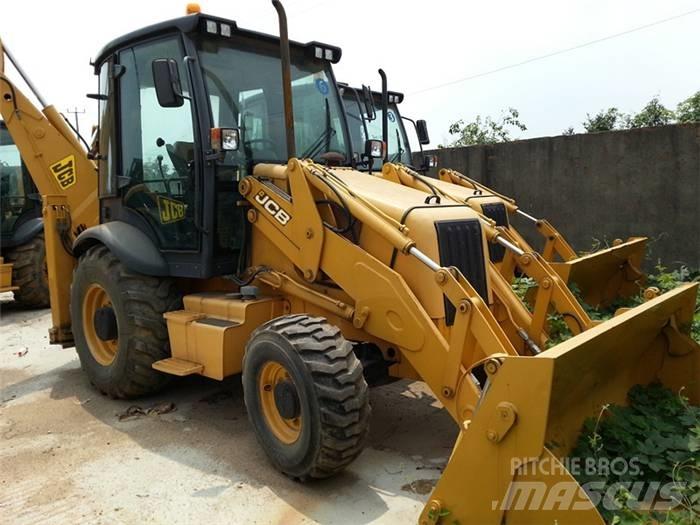 JCB 3 CX Kaivurikuormaajat