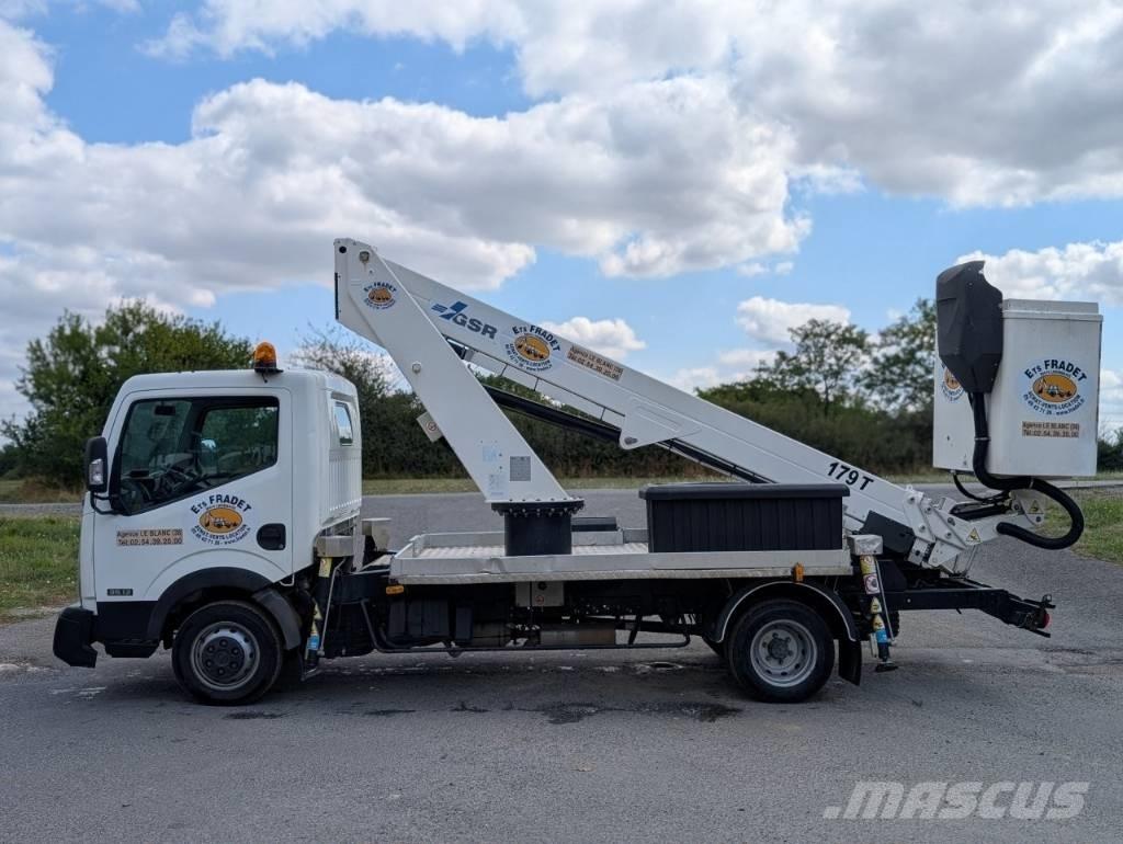 Nissan NT400 Nostolava-autot